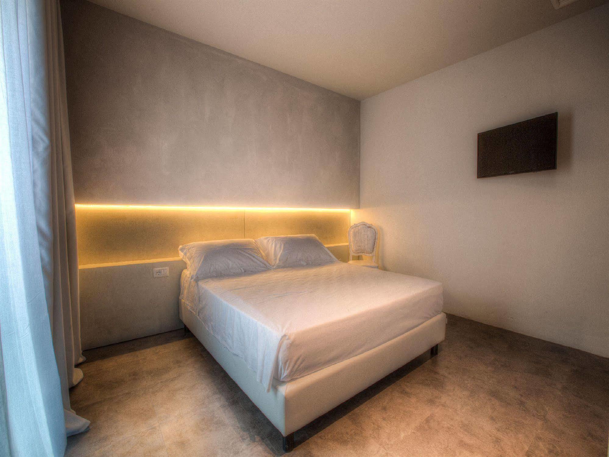 Bell Suite Hotel เบลลาเรีย-อีเจอา มารีนา ภายนอก รูปภาพ