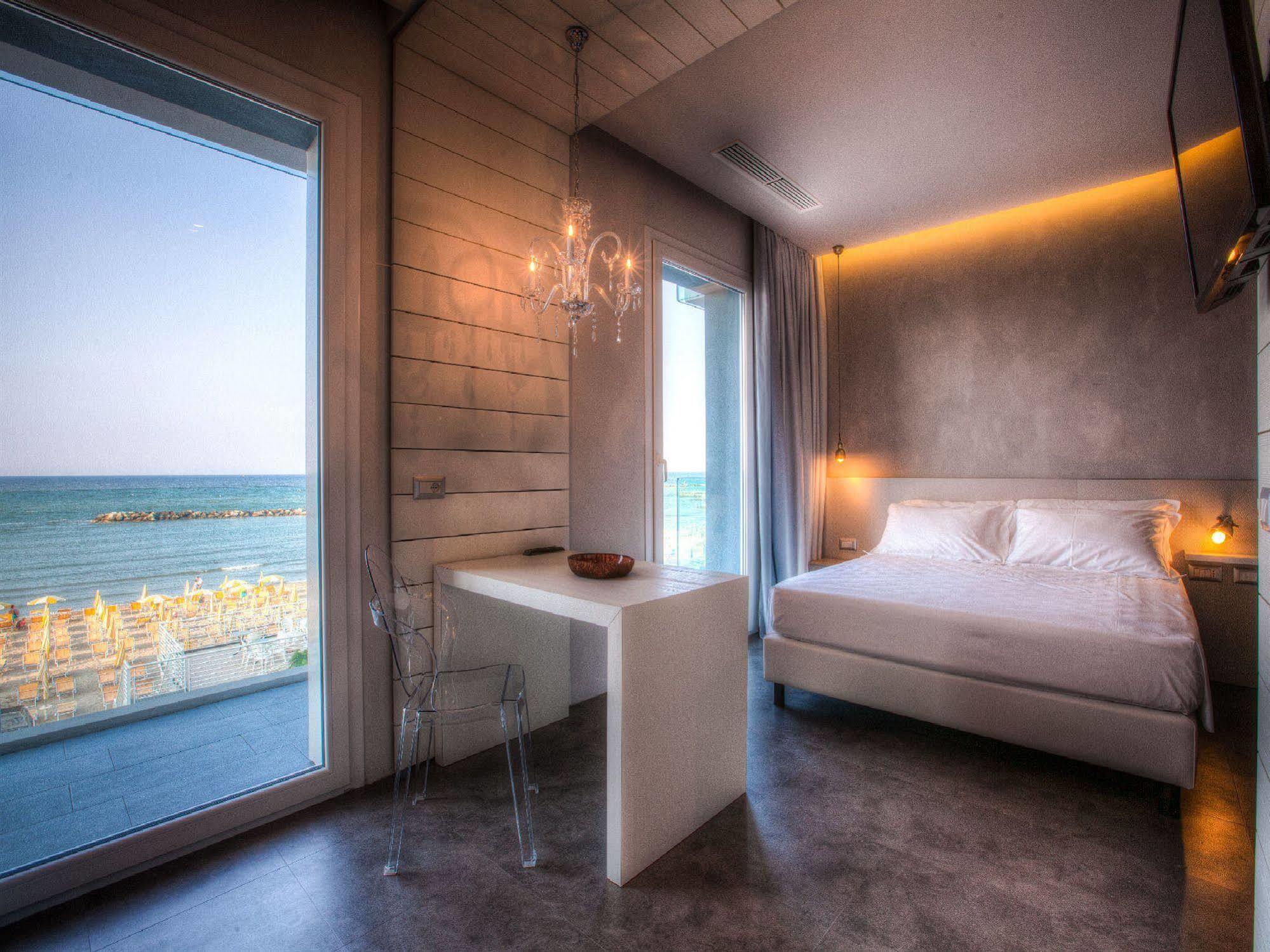 Bell Suite Hotel เบลลาเรีย-อีเจอา มารีนา ภายนอก รูปภาพ